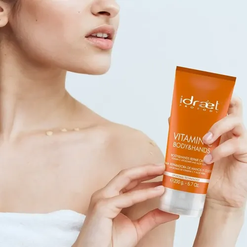 Crema para cuerpo Idraet Vitamina C Body Hands en pote de 200mL/200g