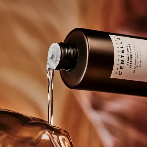 Skin1004 Probio-cica Essence Toner