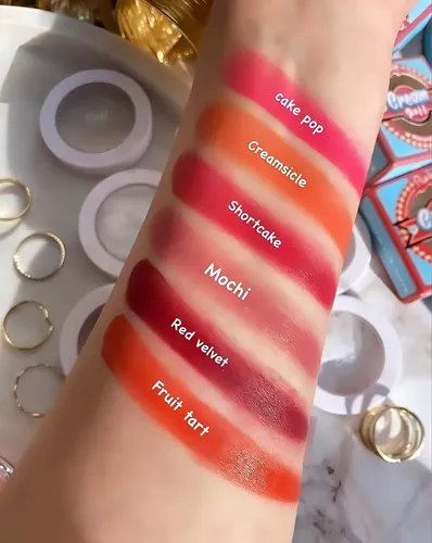 Rubor En Crema – Cream Puff – Acabado Natural – Rude Tono Del Maquillaje Fruit Tart