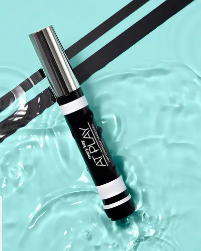 Mascara Para Pestañas A Prueba De Agua Mary Kay At Play. 8gr Color Negro