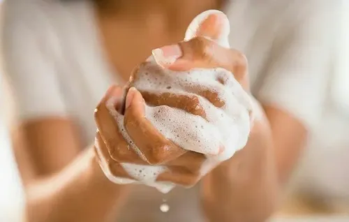 Shampoo Sólido-cabello Graso/anticaspa-sentida Botánica 100g