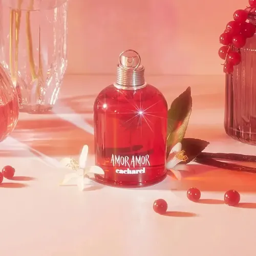 Eau de Toilette Amor Amor de Cacharel para Mujer 30 mL