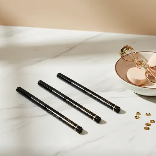 Delineador Marcador Para Ojos Foxy Look Pink 21 Negro