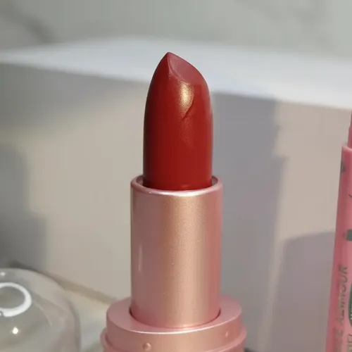 Lip Combo Labiales Delineador En Barra Gloss Efecto Brillo