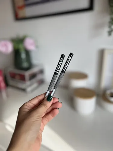 Avon Glimmerstick Delineador Retráctil Para Labios Canela