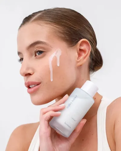 Milky Toner Tónico Facial Hidratante Piel Sensible Kosmos Todo Tipo De Piel Día/noche