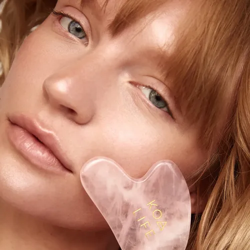 Herramienta De Masaje Facial Koa Life Rose Quartz Gua Sha