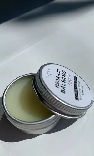 Voluminizador De Labios Balsamo Megalip Manteca Karite Icono