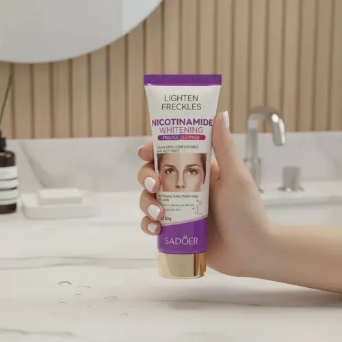 Limpiador Facial Aclarante Antimancha Niacinamida 80g Sadoer Todo Tipo De Piel Día/noche