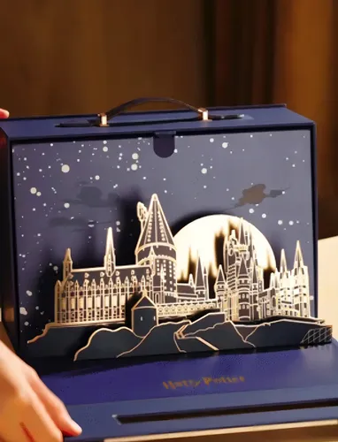 Set de Maquillaje Sheglam Harry Potter Segunda Edición, Kit de 9 Piezas Hipoalergénicas para Rostro con Maletín