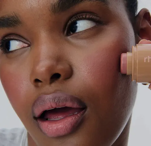 Rhode Pocket Blush Summer Edition 2024 Tono Del Maquillaje Freckle (neutral Peach)