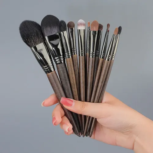 14 Pinceles De Maquillaje Con Mango De Madera