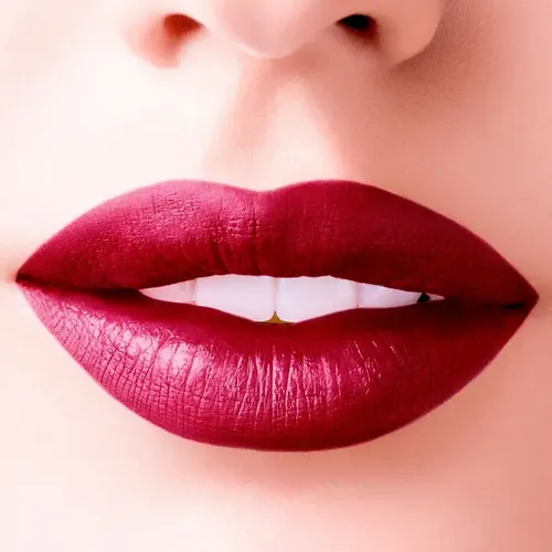 Labial Vogue Colorissimo Mate Cremoso Larga Duración 4gr Acabado Matte Color Canela Intensa