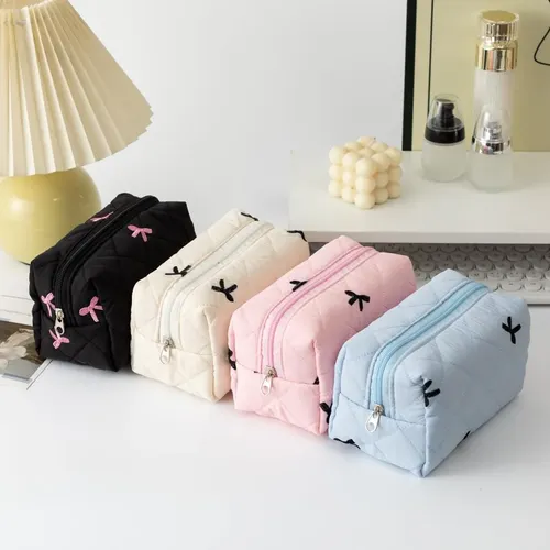 /bolsa De Maquillaje Con Lazo Acolchado Y Peluche Negro