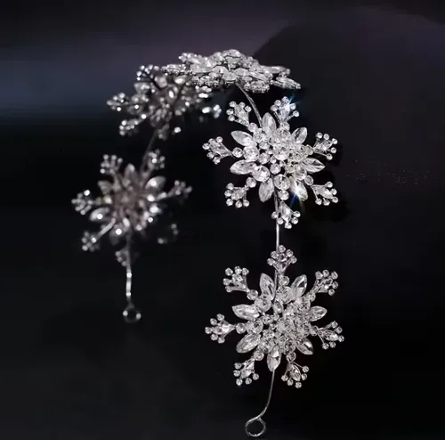 Elegante Diadema Con Forma De Copo De Nieve Con Diamantes De