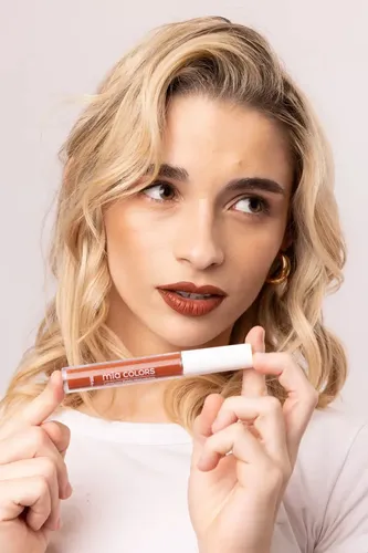 Labial Líquido Mia Colors con Ácido Hialurónico Mate Moca