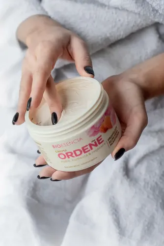 Crema De Ordeñe Bioesencia Regeneradora Aloe Vera Propoleos