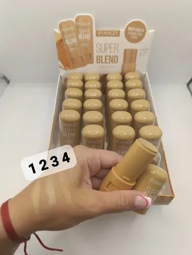 Pink 21 Multiuso Foundation Stick Corrector Cremoso