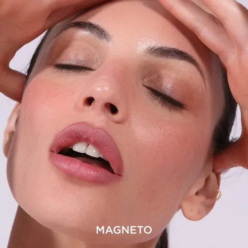 Lápiz Labial Mate Regina Resistente Agua 15 Magneto Nude Rosado