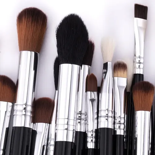 Set De 19 Brochas Para Ojos Con Estuche