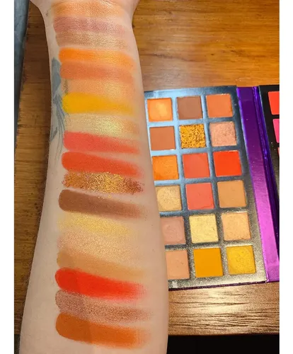Paleta Sombras Bestland 72 Colores 4 En 1 Ultra Pigmentada