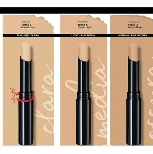 Corrector Facial Avon True en Barra, Dorado Light con Acabado Mate y Larga Duración