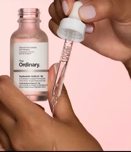 Sérum Ácido hialurónico 2% + B5 The Ordinary Hydrators e Oils día/noche para todo tipo de piel de 60mL/56g +15 años