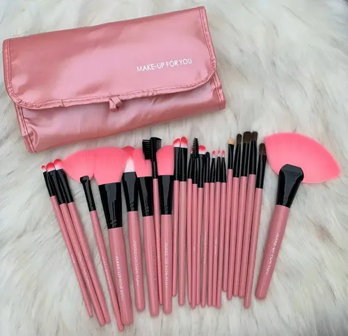 Set de 24 brochas Make Up for You Brush Brush Set rosa