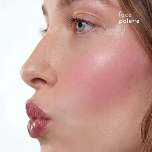 Paleta De Sombras Cher Dieciocho Mocha Mousse Face Palette Marrón Claro