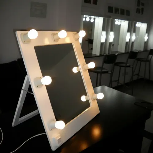 Espejo Maquillaje 70×60 Led 7 Luces Hollywood Todoespejos