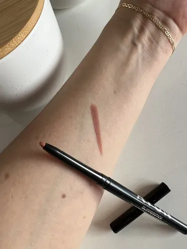 Avon Glimmerstick Delineador Retráctil Para Labios Canela