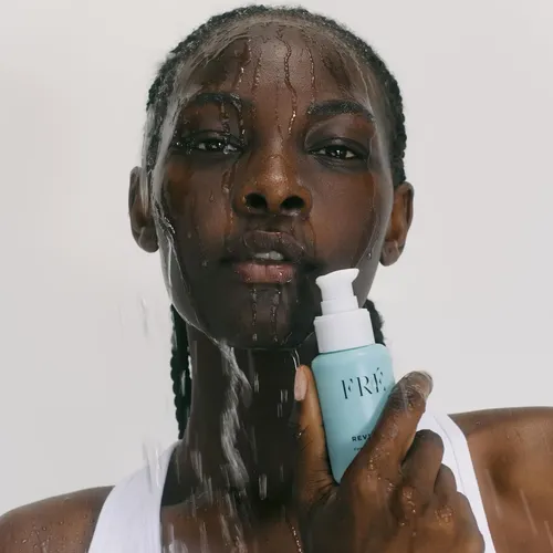 Sérum Facial De Niacinamida Con Ácido Hialurónico Fré 30 Ml Todo Tipo De Piel Día/noche