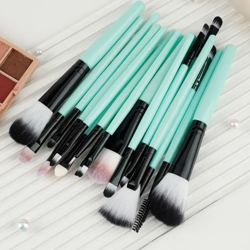 Set De 18 Brochas De Maquillaje Verdes
