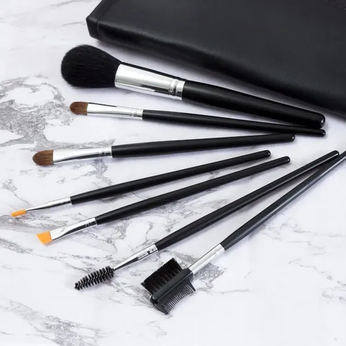 Set De Brochas Y Pinceles De Maquillaje Estuche Imán P4850