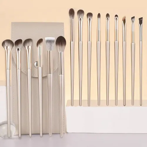 Juego De 15 Pinceles De Maquillaje Suaves Para Principiantes