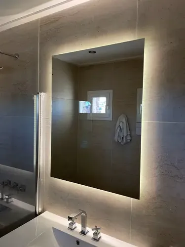 Espejo Led Con Desempañador Y Touch 60×80 Cm Retroiluminado