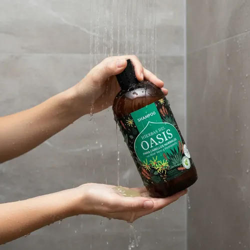 Shampoo Para Cabellos Normales Con Aloe Vera Y Hamamelis Hierbas Del Oasis Vegan Sin Parabenos