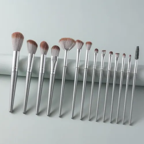 Mujer Set Pinceles Maquillaje 14 Piezas Con Estuche Silver