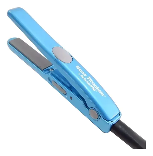Planchita de pelo mini BaBylissPRO Nano Titanium 2050 Mini celeste