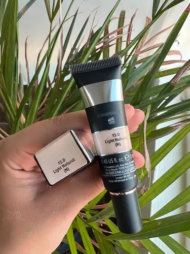 It Bye Bye Under Eye Full – Corrector Resistente Al Agua Tono 13.0 Light Natural N
