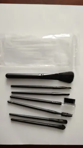 Juego De 7 Brochas De Maquillaje Portátiles Negras