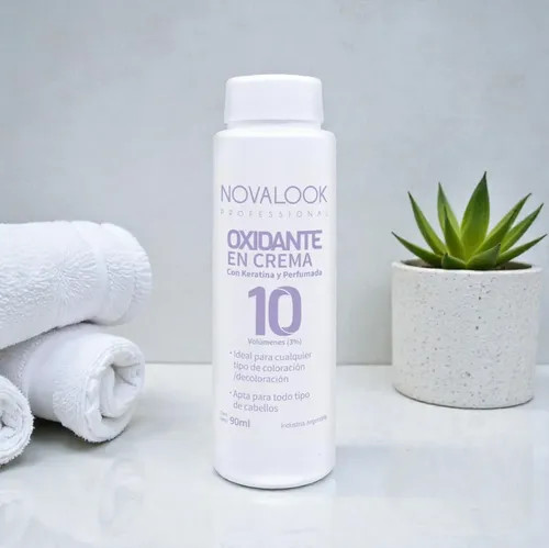 Oxidante En Crema Novalook Con Keratina 10 Volumenes 90 Ml Tono 1 Negro