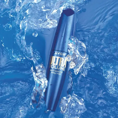 Mascara Ultra Volumen 10g A De Prueba Agua Avon Color Negro Intenso