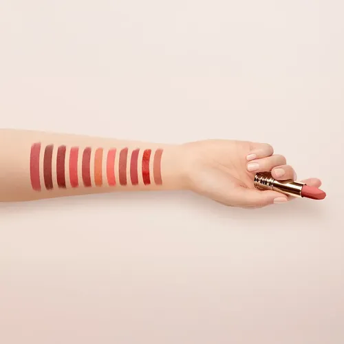 Labial En Barra Lancome L’absolu Rouge Intimatte Color 242