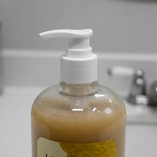 Gel De Ducha Corporal Lightenup Antiedad Jazmín Exfoliante