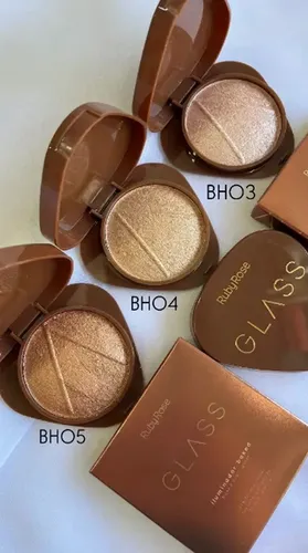 Iluminador Compacto Baked Glass Highlighter Ruby Rose Tono del maquillaje