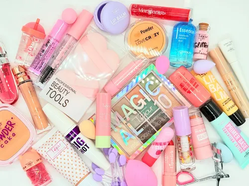 Combo 50 Productos Surtidos De Maquillaje Tejar