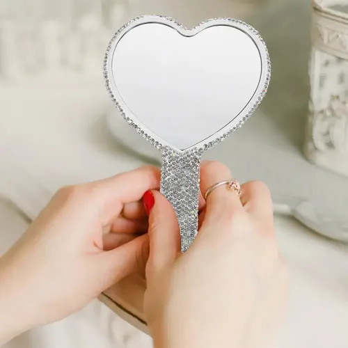 Espejo Portátil Con Mango De Maquillaje De Diamante .