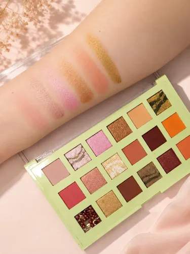 Paleta Sombras Ojos Brillante Mate 18 Tonos Veoquiero