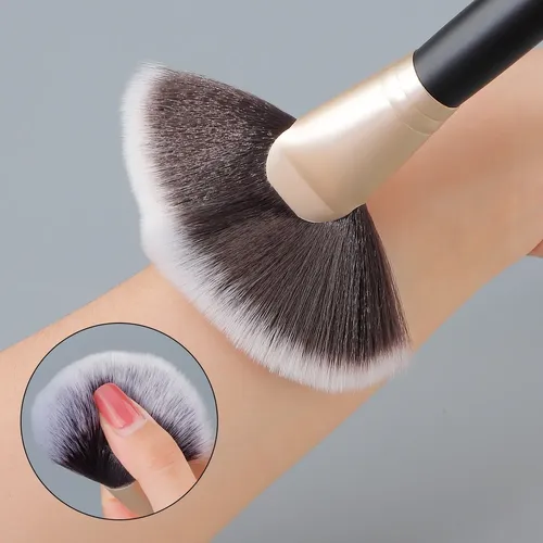 Set De 24 Brochas De Maquillaje Negras Mate